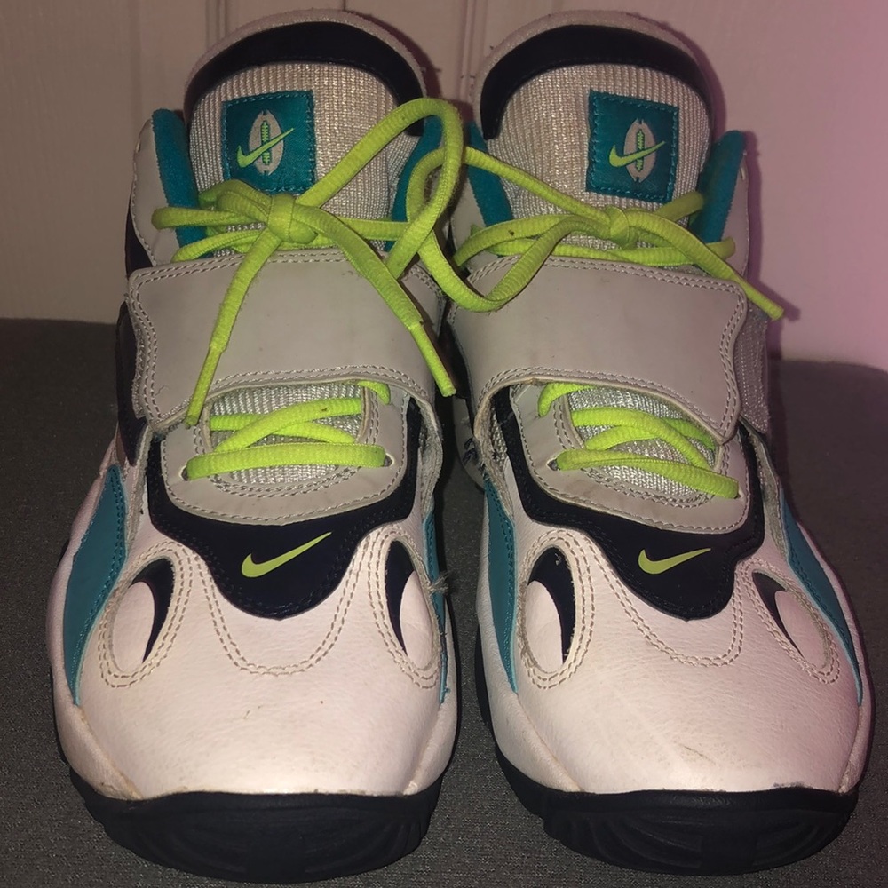 Nike Air Speed Turf